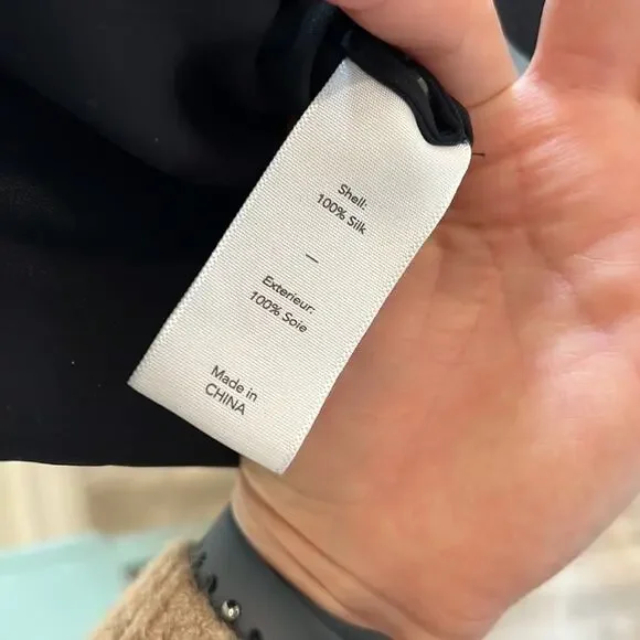 Elizabeth & James Black Silk Blouse - Size M - Picture 5 of 5